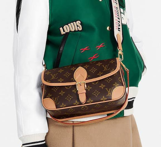 Louis Vuitton Signature Diane