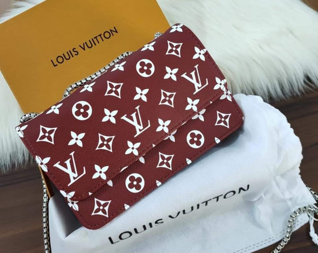 LOUIS VUITTON BOX SLINGS