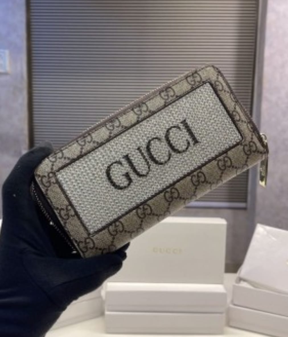 GUCCI DESIGNER WALLET