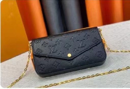 LOUIS VUITTON  FELICIE POCHETTE