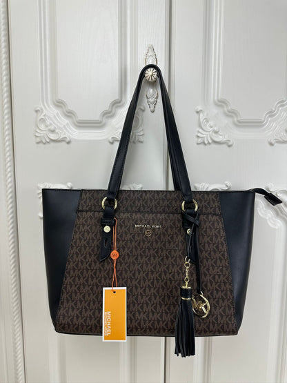 MICHAEL KORS SULLIVAN LARGE SIGNATURE MULTIFUNCTION TOP ZIPPER TOTE