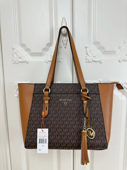 MICHAEL KORS SULLIVAN LARGE SIGNATURE MULTIFUNCTION TOP ZIPPER TOTE