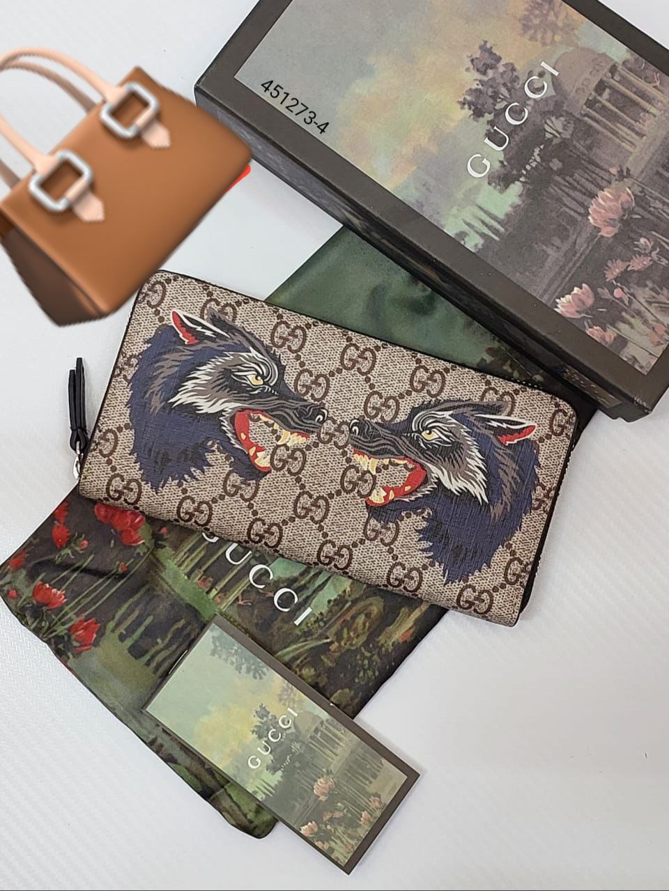 ASSORTED GUCCI FEMALE ORIGINAL SURPLUS LONG WALLETS