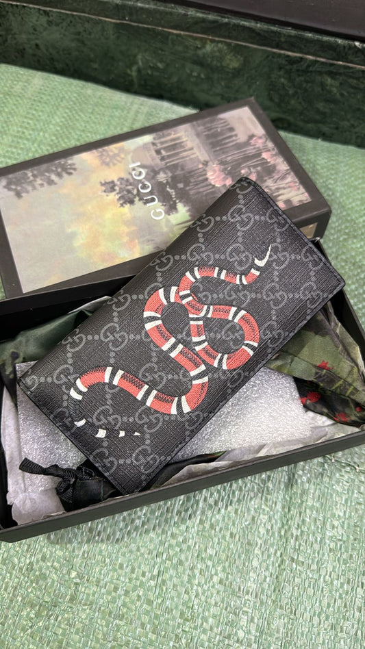 GUCCI COAT LONG WALLET