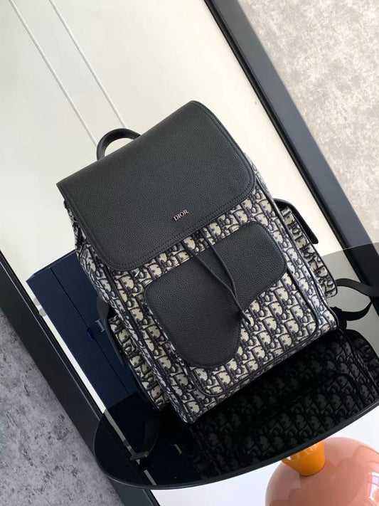 DIOR SADDLE BACKPACK