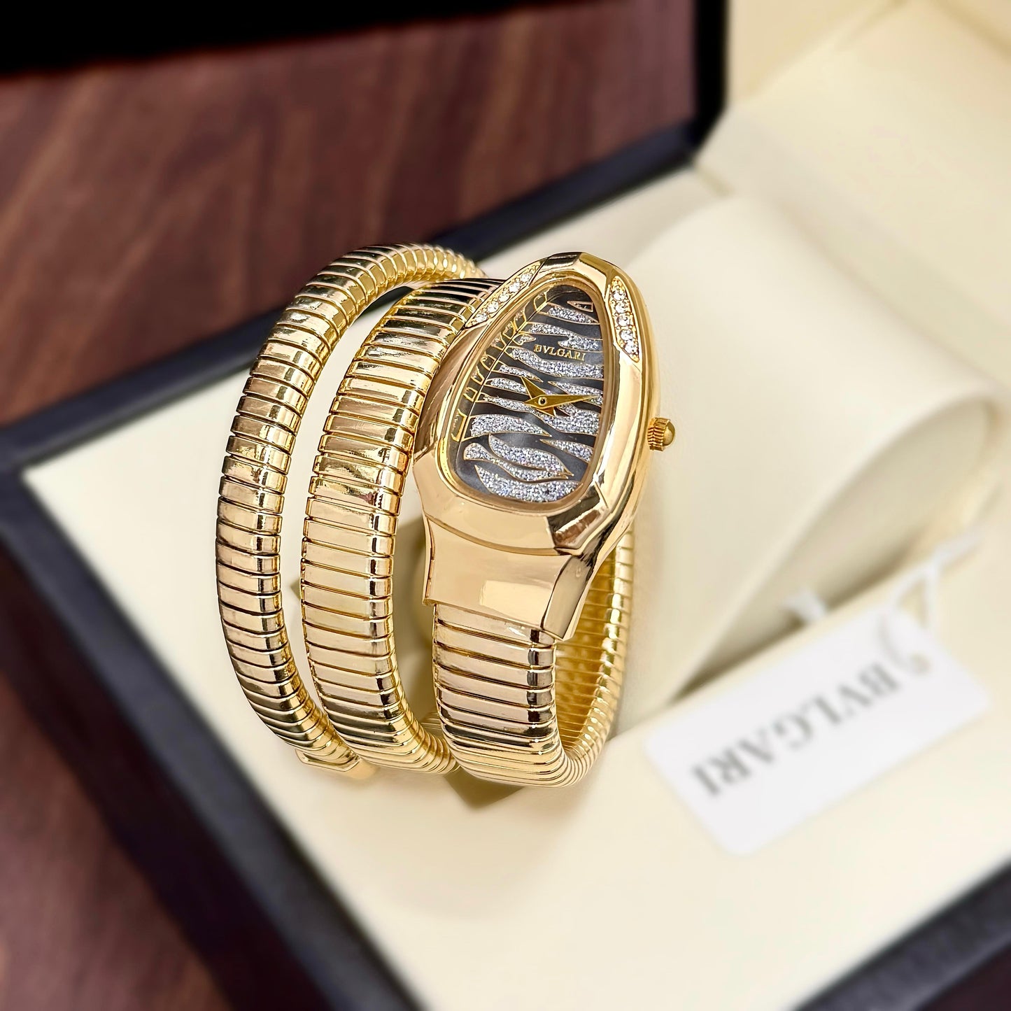 New Luxury, Bvlgari Serpenti Gold