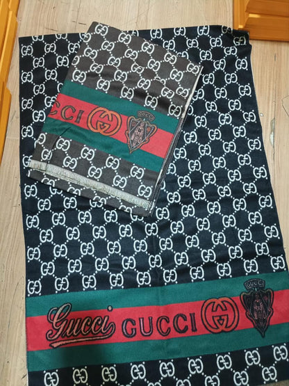 GUCCI WARM STOLES