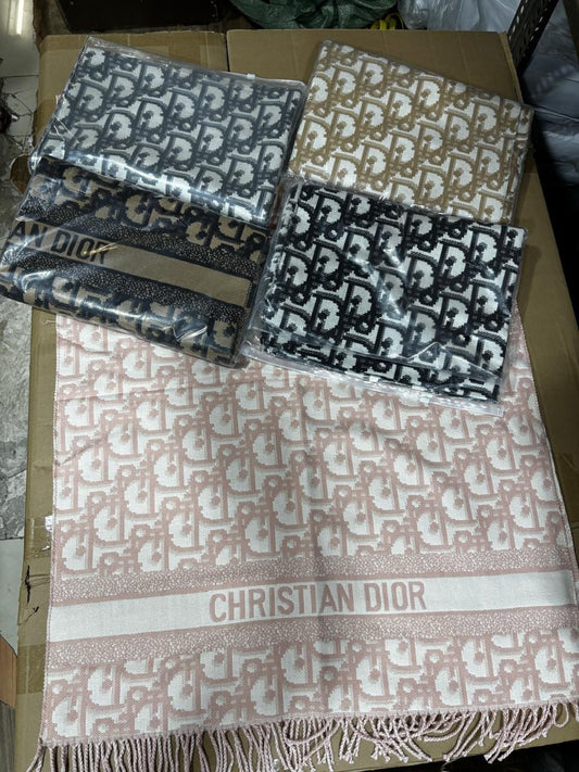 CHRISTIAN DIOR WARM STOLES