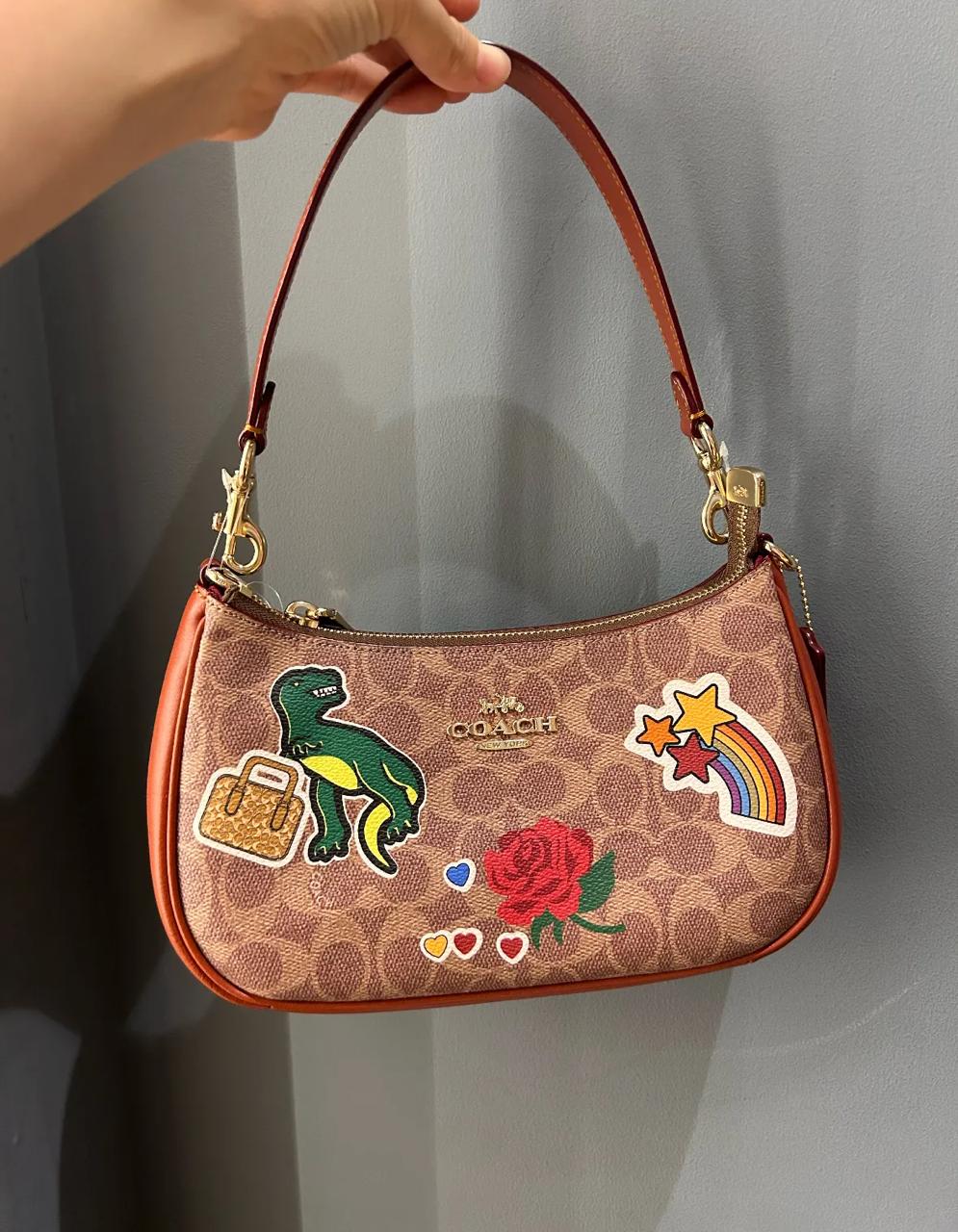 COACH TERI SIGNATURE STICKER PRINT AUTHENTIC