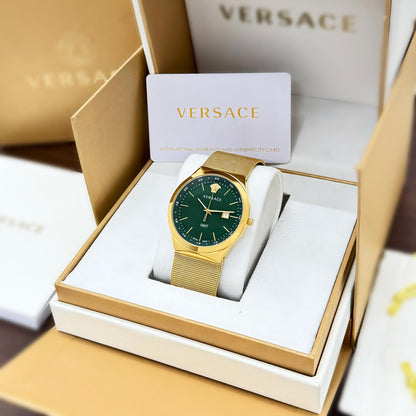 Exclusive Versace gold mesh gold with beautiful green dial