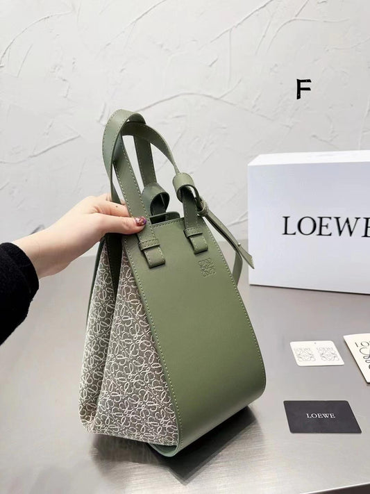 LEOWE HAMMOCK HANDBAG IN ANAGRAM JACQUARD