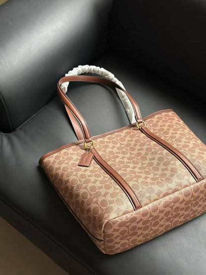COACH CITY TOTE