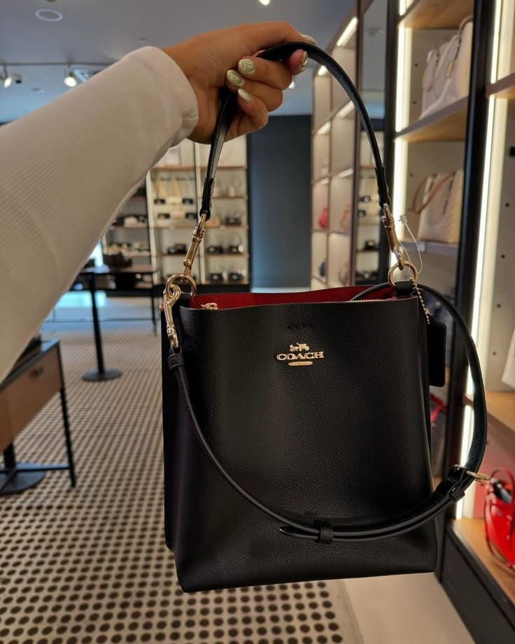 COACH TOWN BUCKET BAG 91122