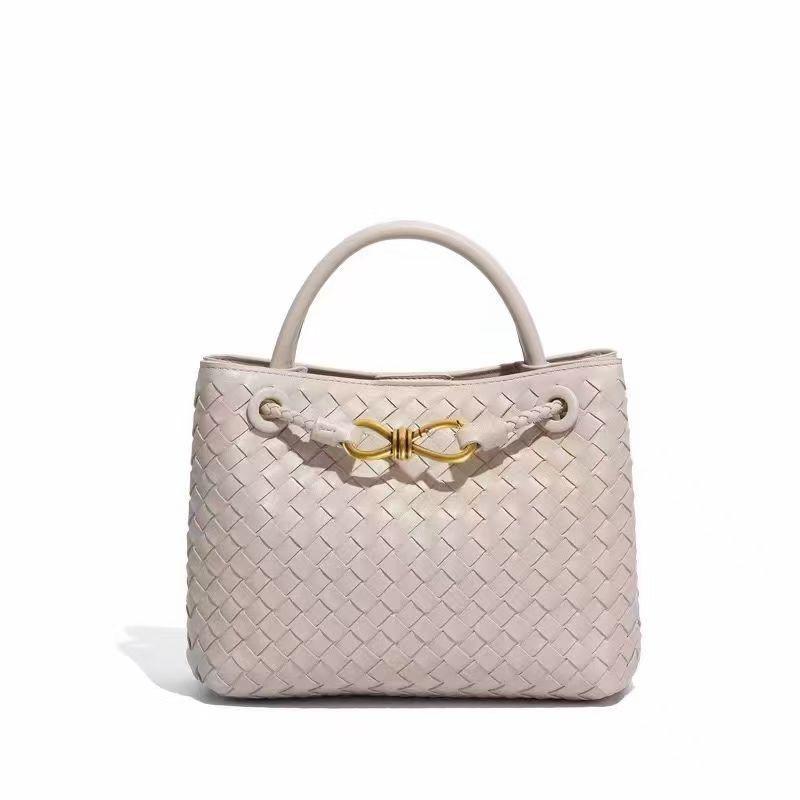 Bottega Veneta Andiamo Leather Bag