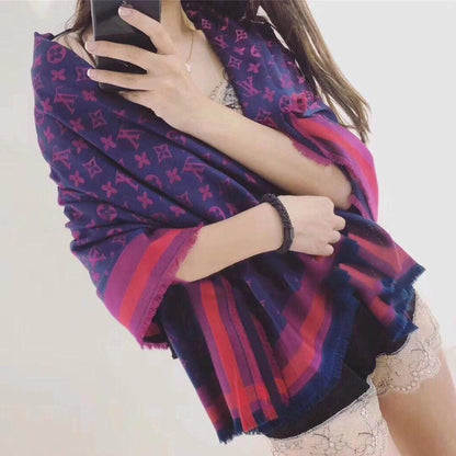 LOUIS VUITTON SEMI WOOLLEN STOLE