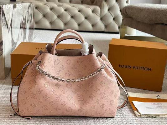 LOUIS VUITTON MAHINA BELLA TOTE