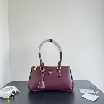 PRADA GALLERIA SAFFIANO HANDBAG