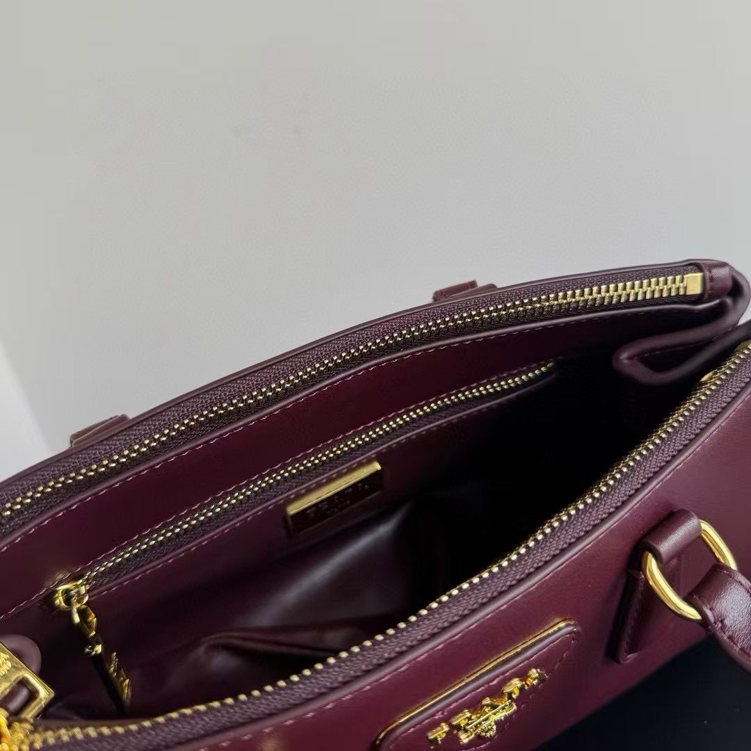 PRADA GALLERIA SAFFIANO HANDBAG