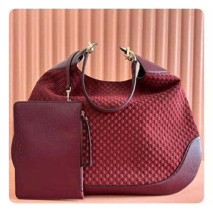 GUCCI B HOBO SHOULDER BAG