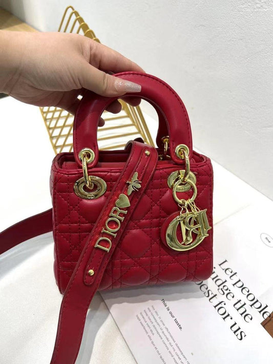 LADY DIOR SIGNATURE