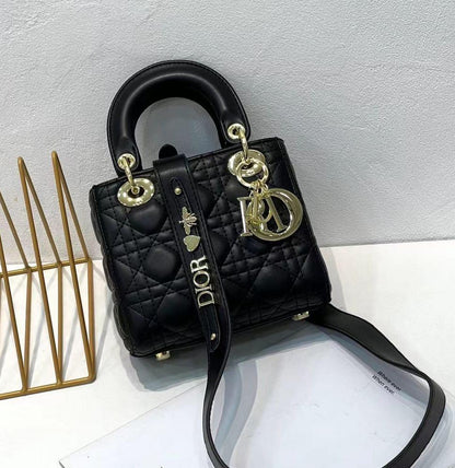 LADY DIOR SIGNATURE