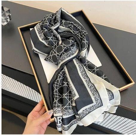 CHRISTIAN DIOR SILK STOLE