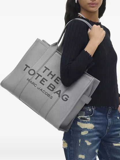 MARC JACOBS LEATHER MEDIUM TOTE BAG