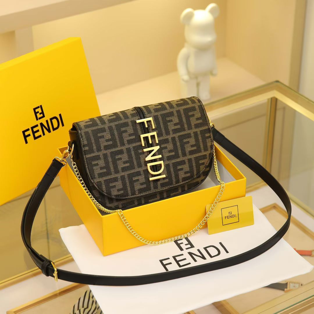 Fendigraphy Chain Shoulder Bag