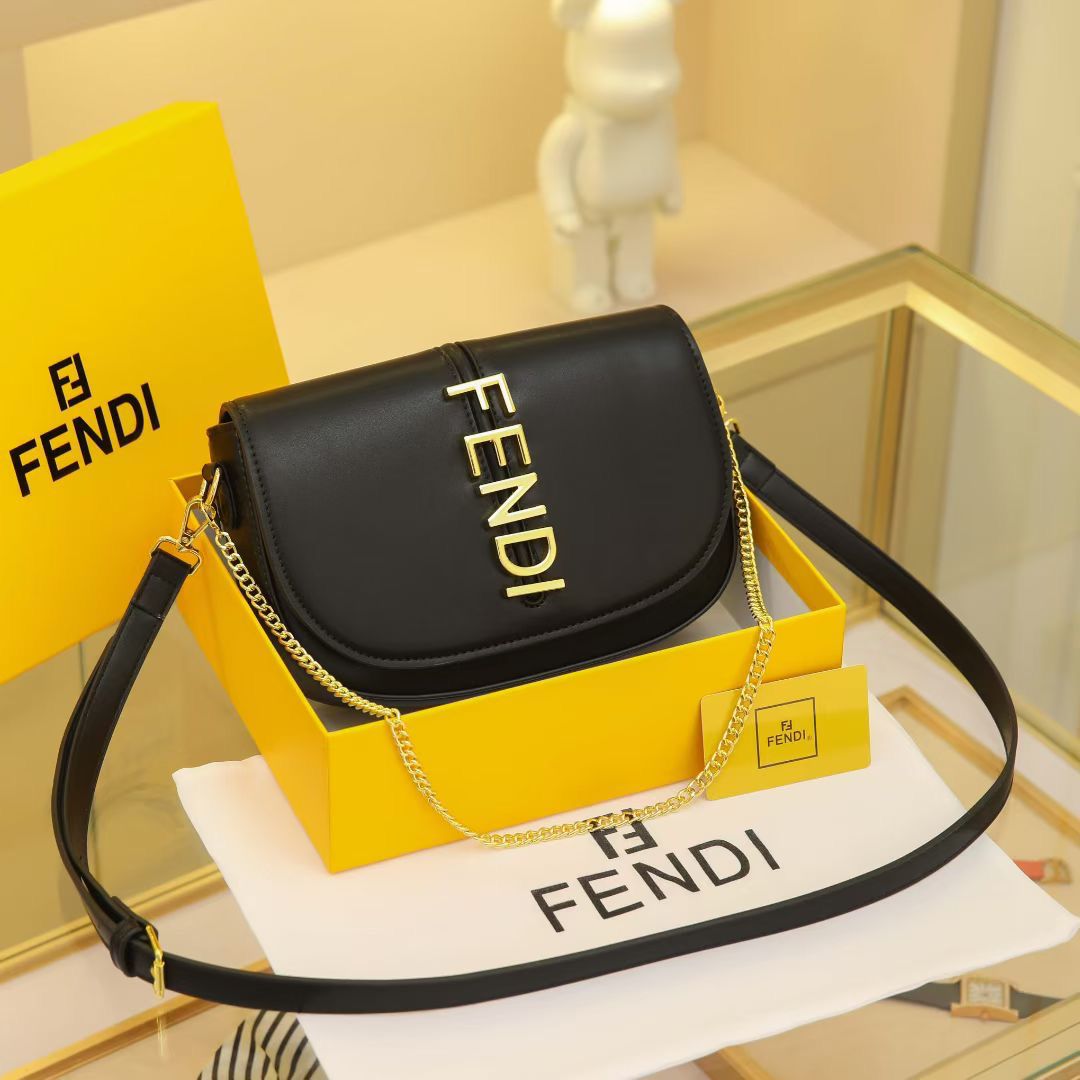 Fendigraphy Chain Shoulder Bag