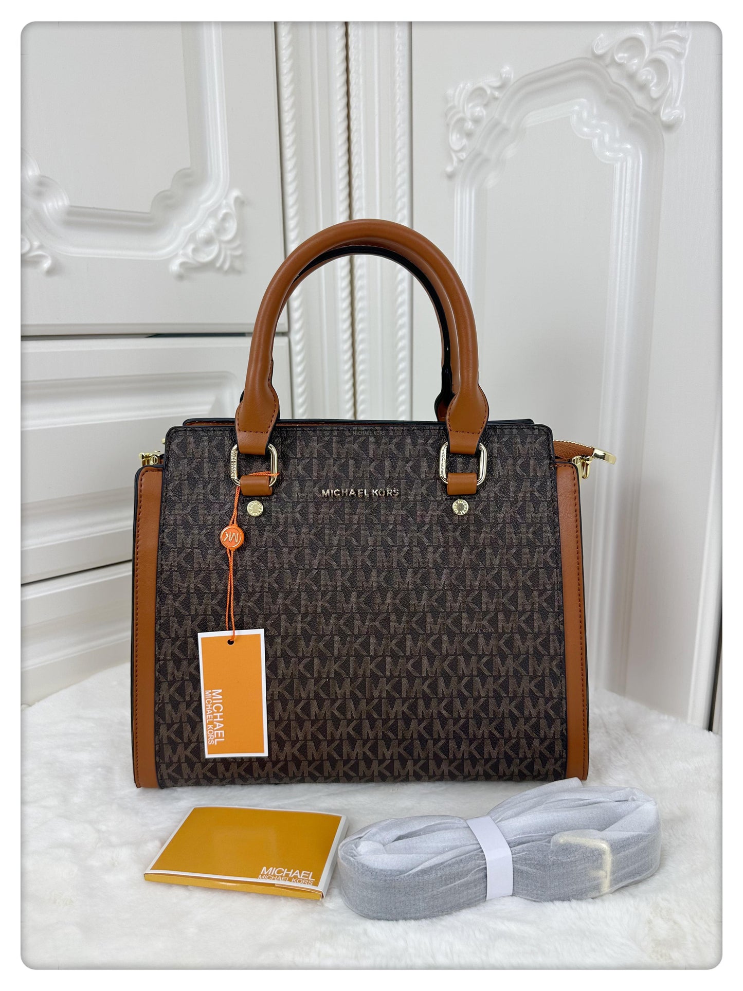 Micheal Kors Signature Saffiano