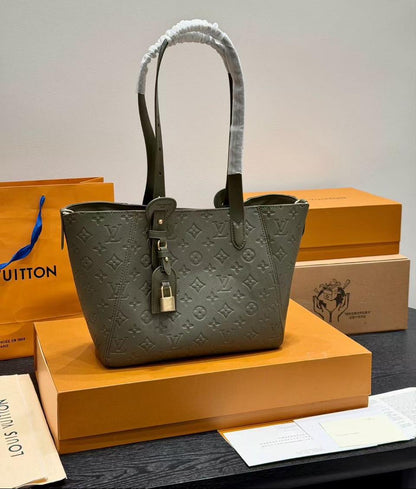 Louis Vuitton All In One Monogram MM