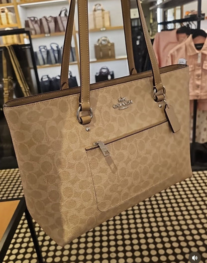 Coach Station Tote