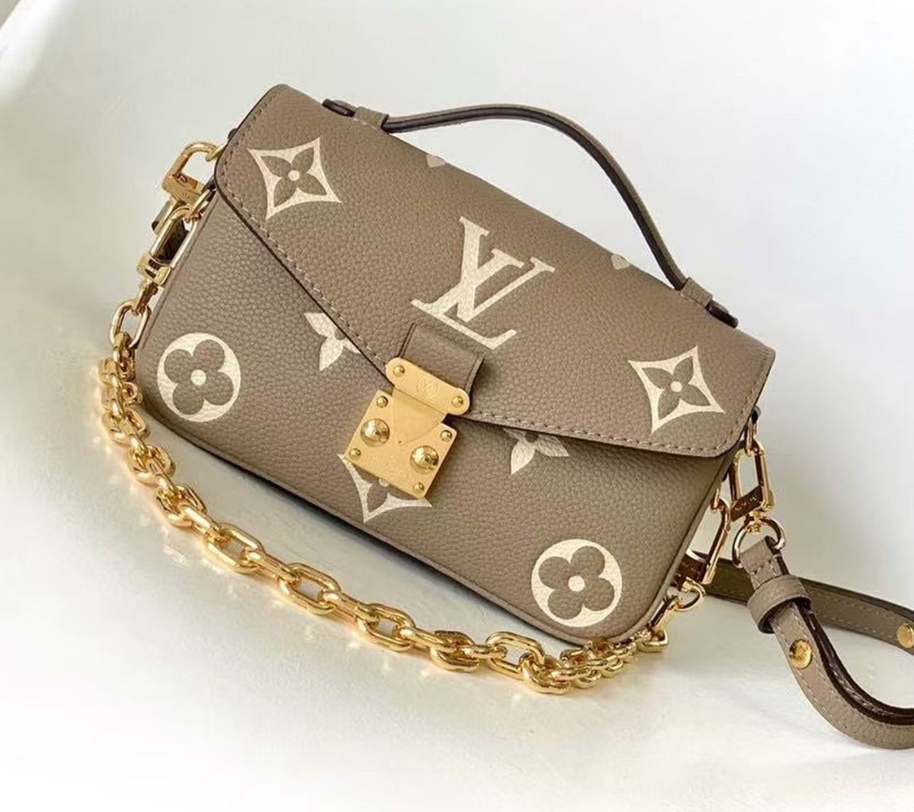 Louis Vuitton East West Metis Pochette