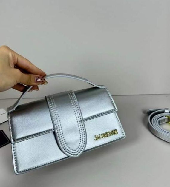 Jacquemus Le Bambino