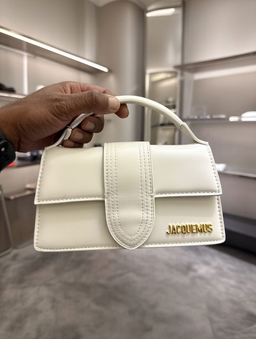 Jacquemus Le Bambino