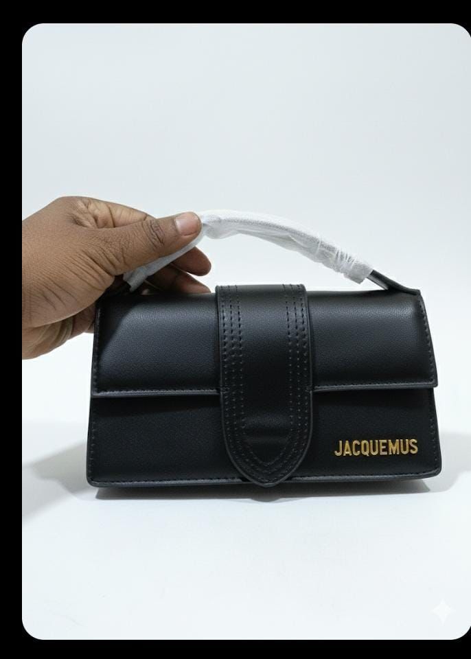 Jacquemus Le Bambino