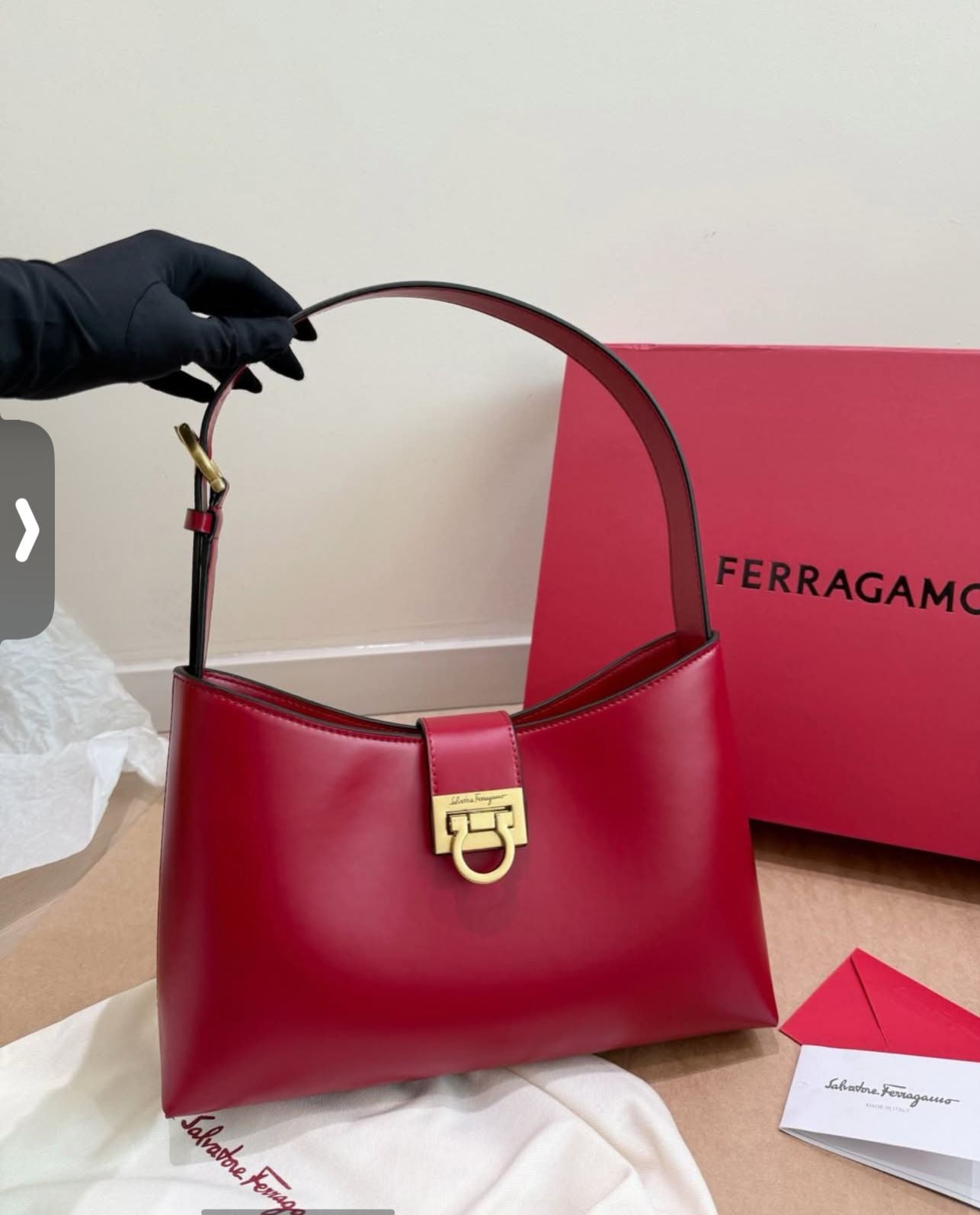 Ferragamo Trifolio Shoulder Bag