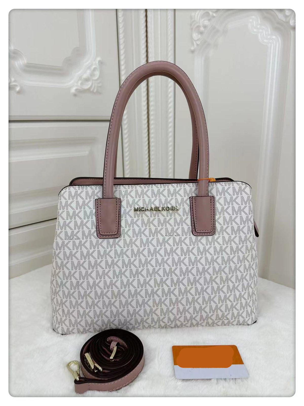 M K-O-R-S BOSTON HANDBAG WITH MULTIPLE POCKETS