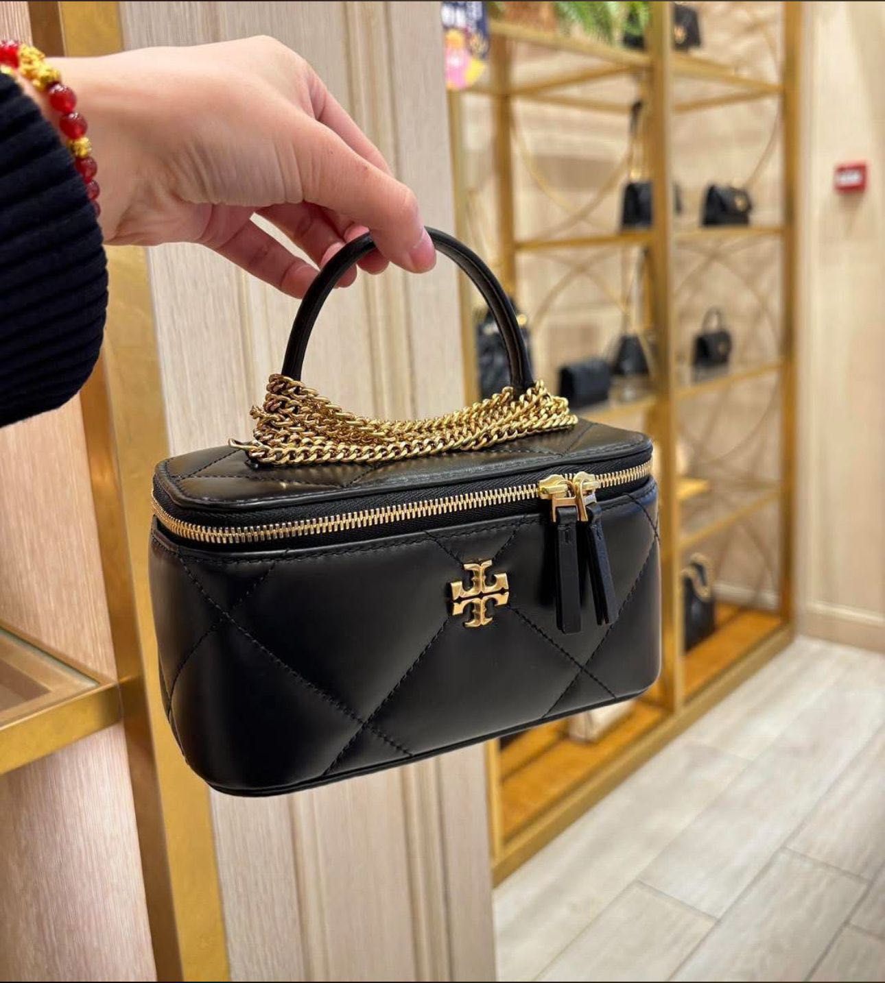 TO-RY BUR-CH DIAMOND KIRA QUILTED VANITY SHOULDER BAG