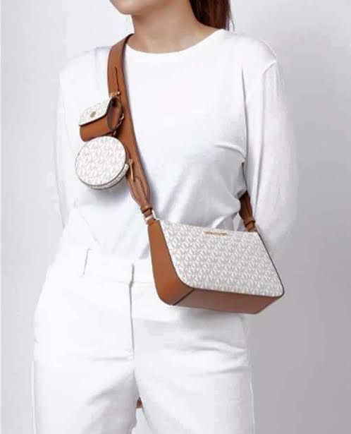 M K-O-R-S POCHETTE BAG