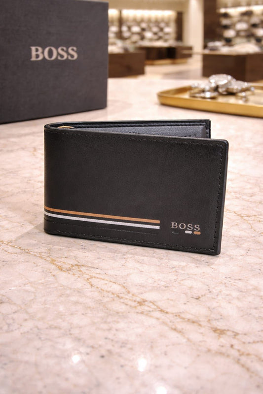 Bo-ss style with this premium luxury wallet