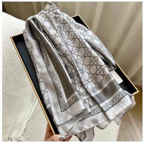 CHRISTIAN DIOR SILK STOLE